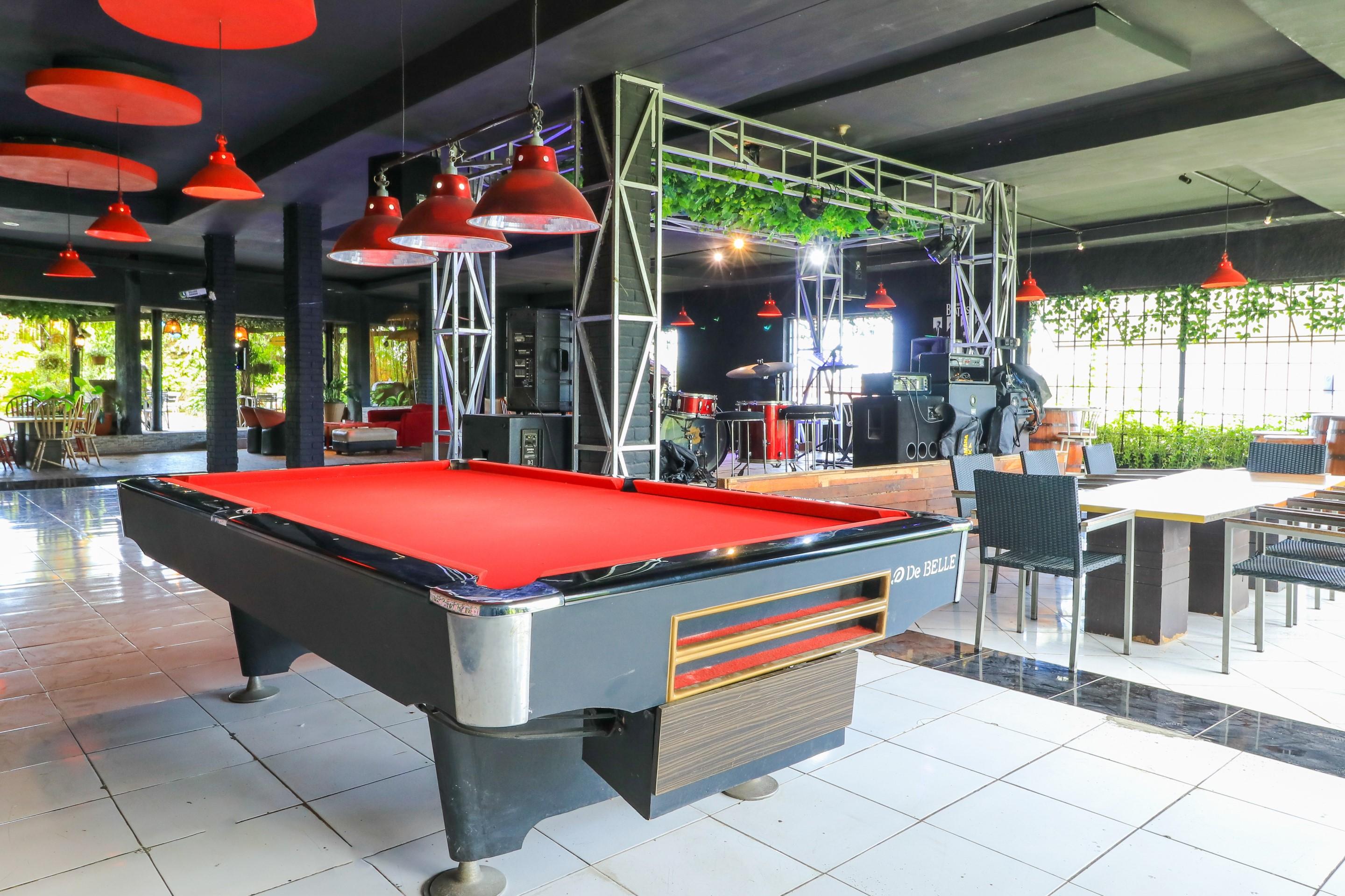 Labuana Homestay&Cafe Garden Macasar Exterior foto